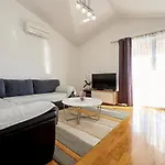 3 Bedroom Gorgeous Home In Plano * Plano